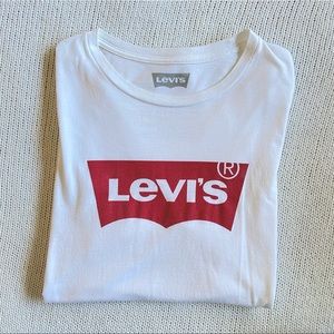 Levi’s Classic Logo T-Shirt || Men’s M || 100% Cotton